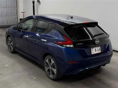 NISSAN LEAF