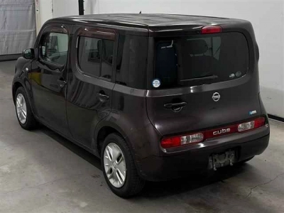 NISSAN CUBE