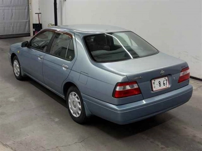 NISSAN BLUEBIRD