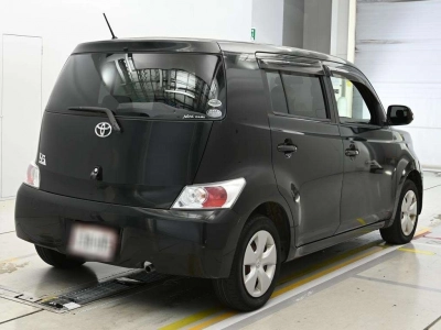 TOYOTA BB