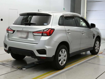 MITSUBISHI RVR