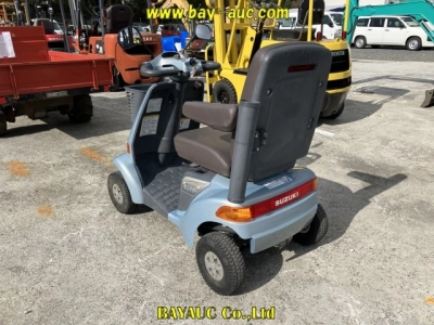 SUZUKI SENI RED 