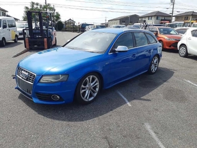 AUDI S4 AVANTE