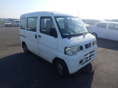 NISSAN NV100 CLIPPER