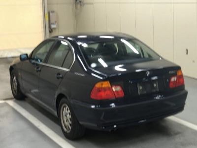 BMW 3 SERIES