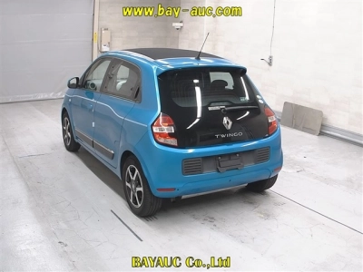 RENAULT TWINGO