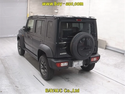 SUZUKI JIMNY NOMADE