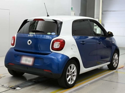 SMART FOURFOUR