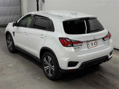 MITSUBISHI RVR