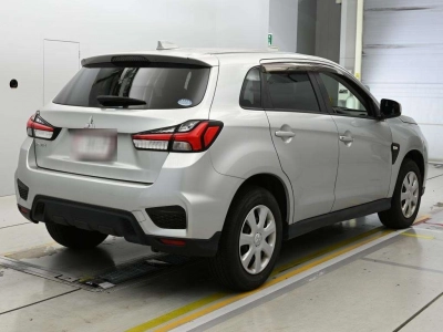 MITSUBISHI RVR