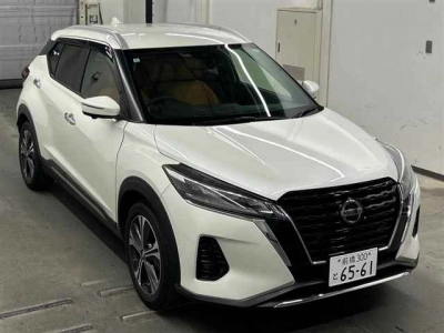 NISSAN KICKS
