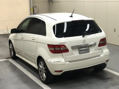 MERCEDES BENZ B CLASS