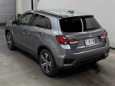 MITSUBISHI RVR