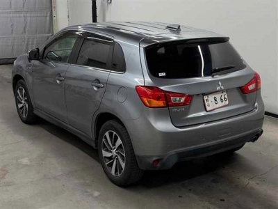 MITSUBISHI RVR
