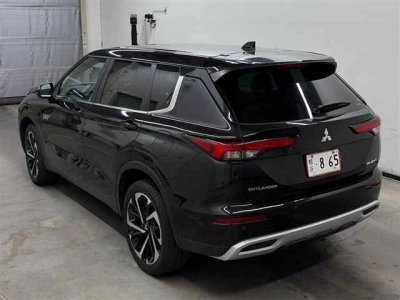 MITSUBISHI OUTLANDER PHEV