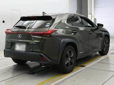 LEXUS UX