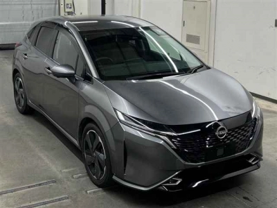 NISSAN AURA
