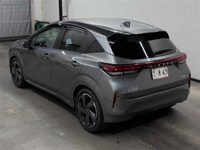 NISSAN AURA