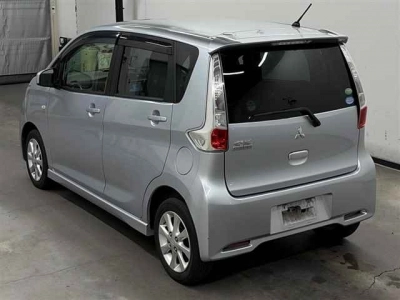 MITSUBISHI EK CUSTOM