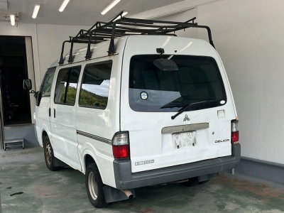 MITSUBISHI DELICA VAN
