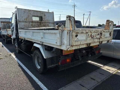 MITSUBISHI FUSO FIGHTER