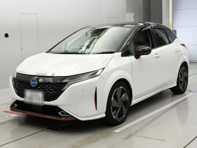 NISSAN AURA