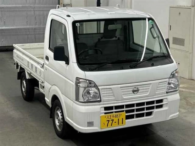 NISSAN NT100 CLIPPER