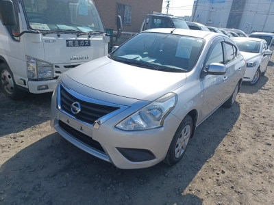 NISSAN TIIDA LATIO