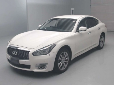 NISSAN FUGA