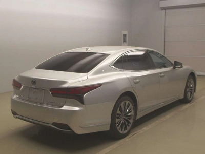 LEXUS LS