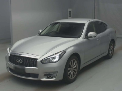 NISSAN FUGA