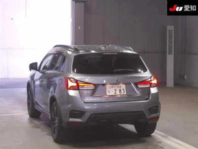 MITSUBISHI RVR