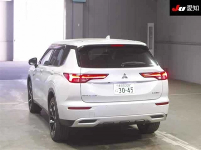 MITSUBISHI OUTLANDER PHEV