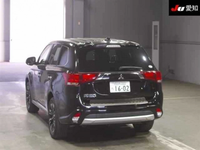 MITSUBISHI OUTLANDER PHEV