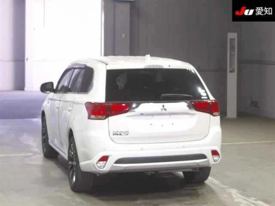 MITSUBISHI OUTLANDER PHEV
