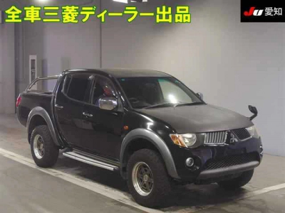 MITSUBISHI TRITON