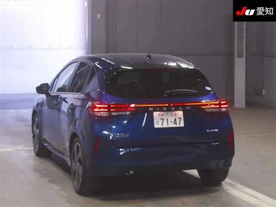 NISSAN AURA