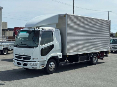 MITSUBISHI FUSO FIGHTER
