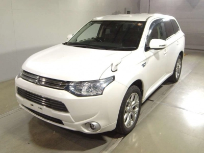 MITSUBISHI OUTLANDER PHEV