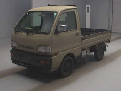 MITSUBISHI MINICAB TRUCK