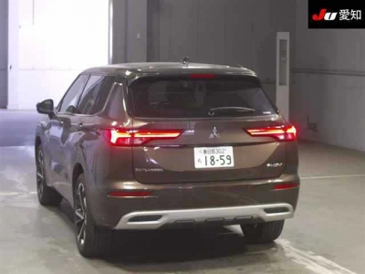 MITSUBISHI OUTLANDER PHEV