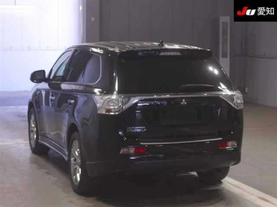 MITSUBISHI OUTLANDER PHEV