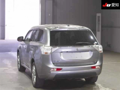 MITSUBISHI OUTLANDER PHEV