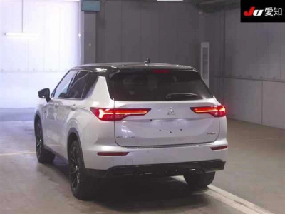 MITSUBISHI OUTLANDER PHEV