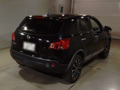 NISSAN DUALIS
