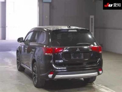 MITSUBISHI OUTLANDER PHEV