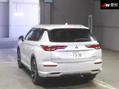 MITSUBISHI OUTLANDER PHEV