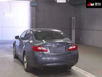 NISSAN FUGA