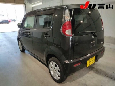 SUZUKI MRWAGON