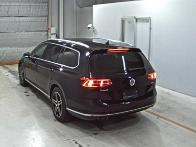 VOLKSWAGEN PASSAT VARIANT